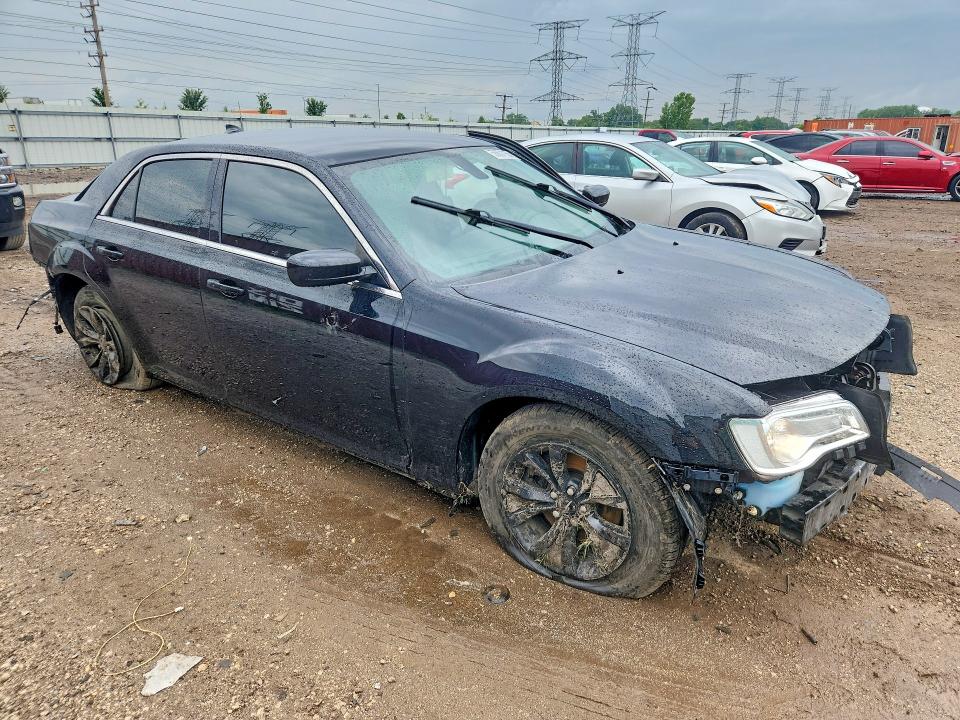 Продаж на аукціоні авто 2015 Chrysler 300, vin: 2C3CCAAG1FH921142, номер лоту: 58601156