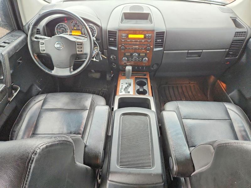 57861916 :رقم المزاد ، 1N6AA0EC2BN307158 vin ، 2011 Nissan Titan مزاد بيع