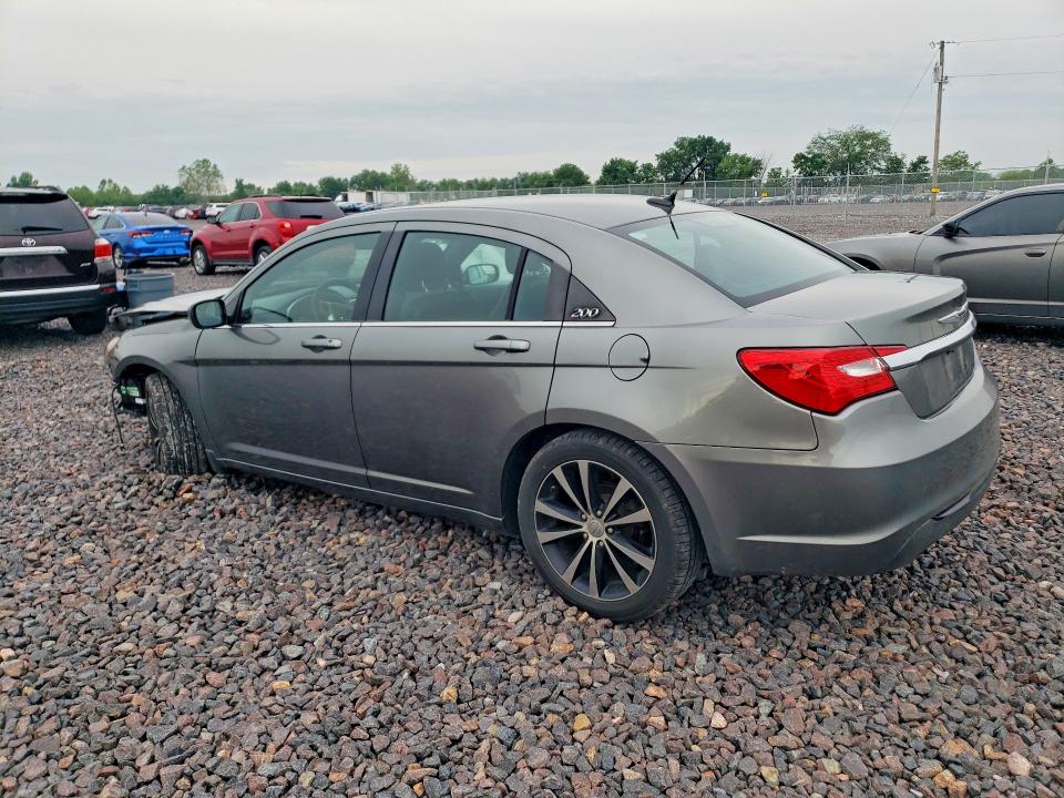 55867766 :رقم المزاد ، 1C3CCBHG6CN139823 vin ، 2012 Chrysler 200 مزاد بيع