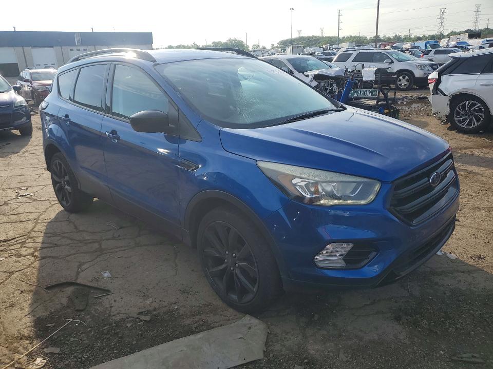 58911926 :رقم المزاد ، 1FMCU9GDXJUA13469 vin ، 2018 Ford Escape مزاد بيع