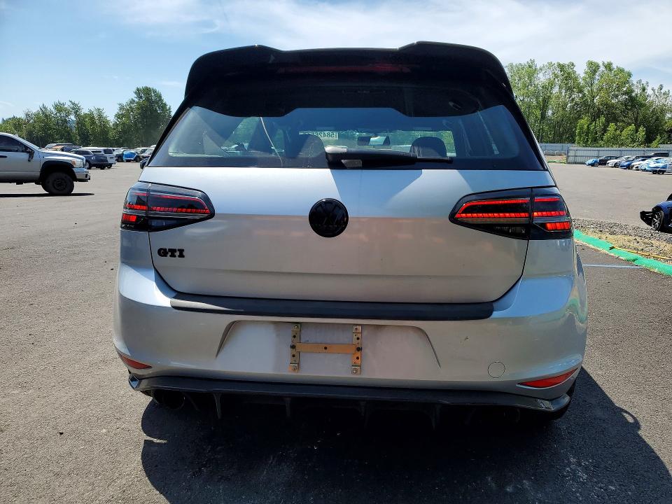 Продажа на аукционе авто 2017 Volkswagen Gti, vin: 3VW5T7AU1HM033165, номер лота: 58426516