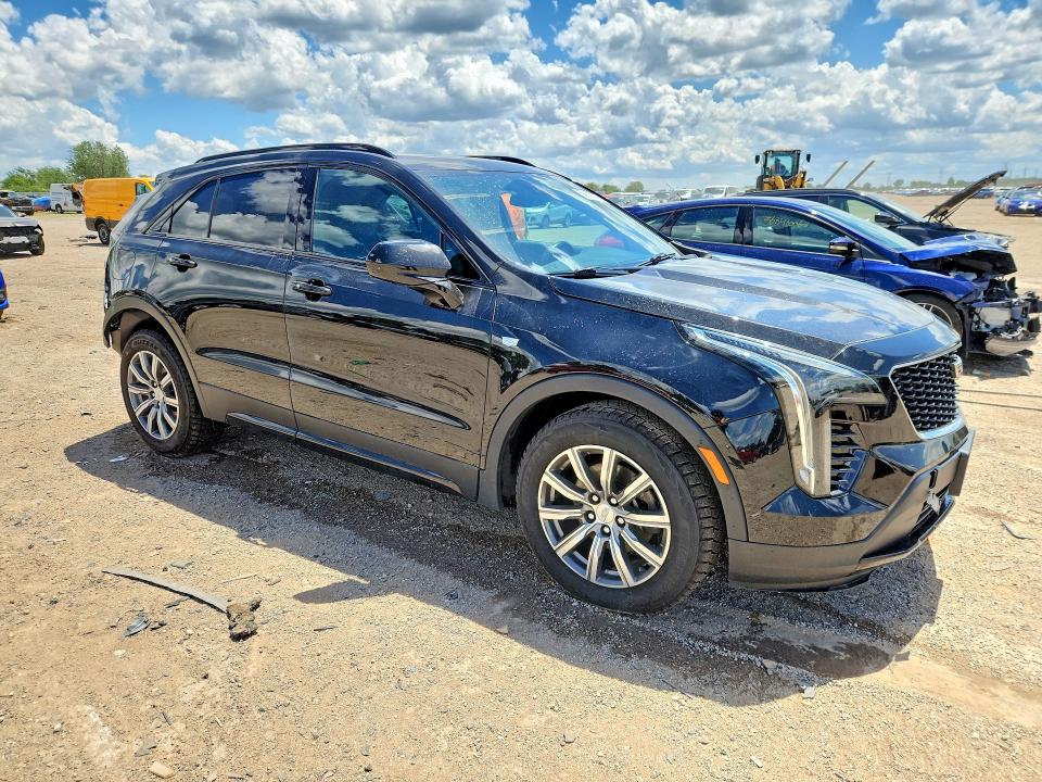 56518216 :رقم المزاد ، 1GYFZER43KF104656 vin ، 2019 Cadillac Xt4 مزاد بيع