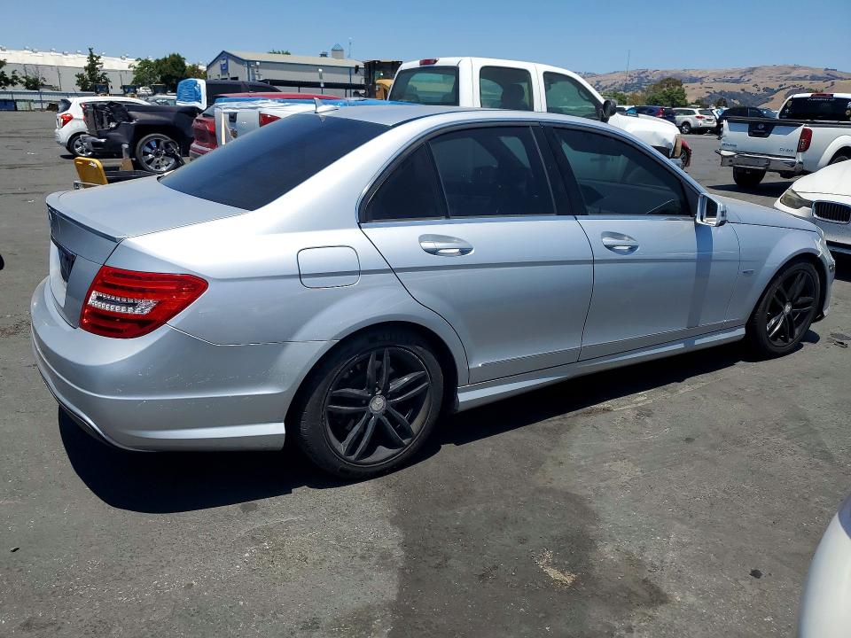 Продажа на аукционе авто 2012 Mercedes-benz C, vin: WDDGF4HB3CR234858, номер лота: 57308126