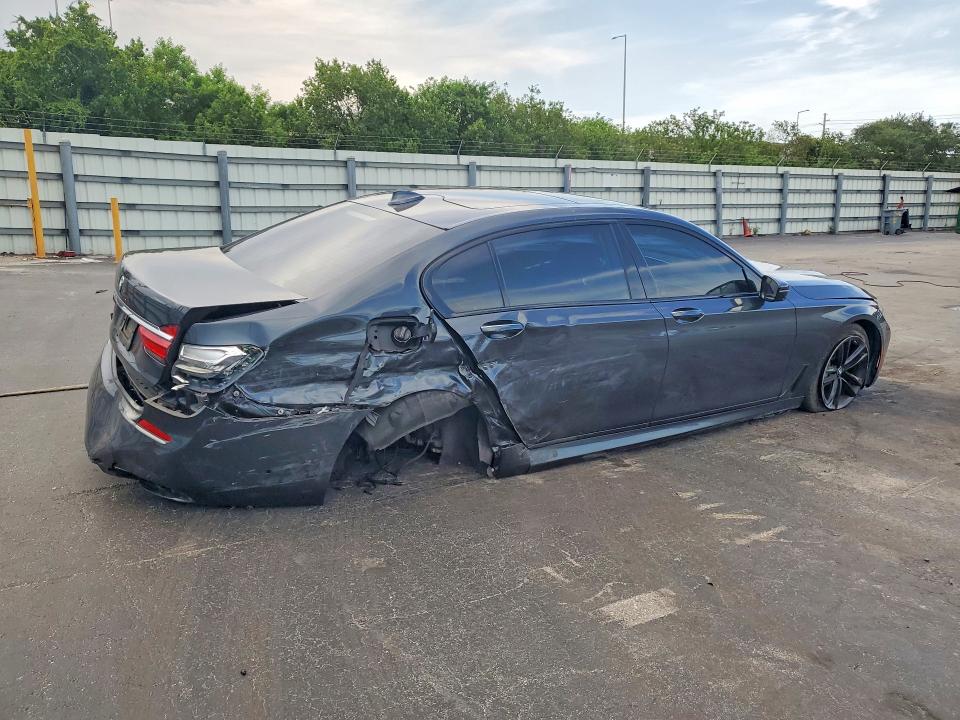 Продаж на аукціоні авто 2016 Bmw 750, vin: WBA7F2C52GG418655, номер лоту: 58795486