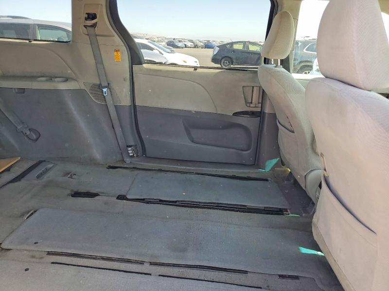 Продаж на аукціоні авто 2014 Toyota Sienna, vin: 5TDJK3DCXES077807, номер лоту: 59373116