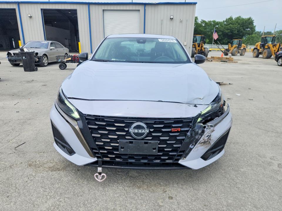 58264216 :رقم المزاد ، 1N4BL4CV3PN373857 vin ، 2023 Nissan Altima مزاد بيع