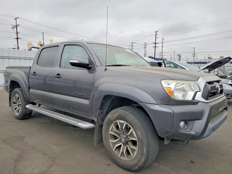 Продажа на аукционе авто 2015 Toyota Tacoma, vin: 3TMJU4GN6FM188501, номер лота: 57298586