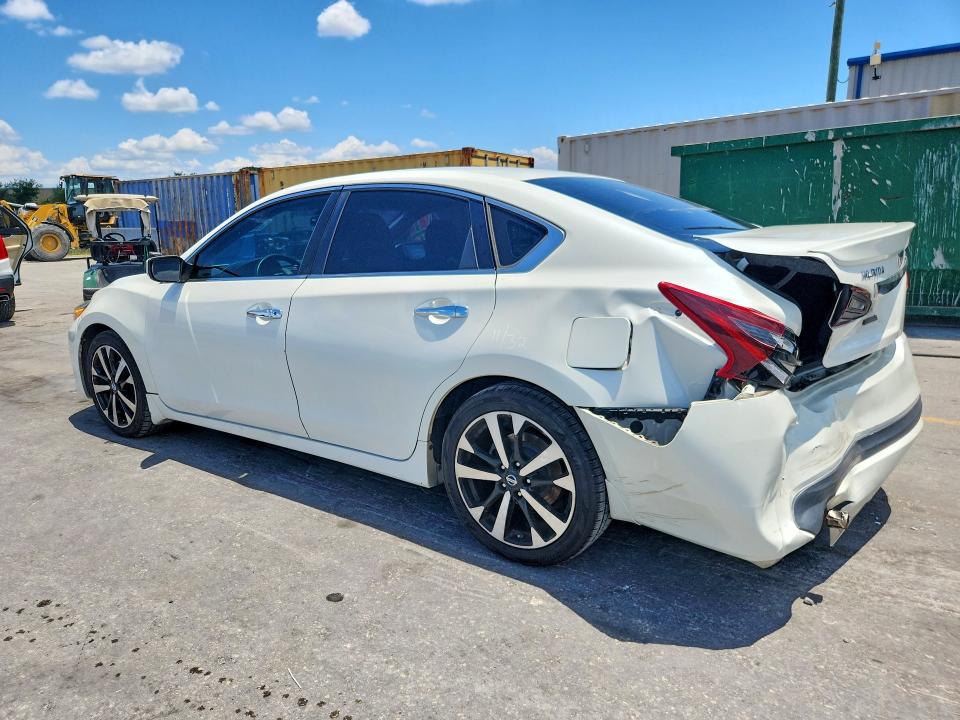 Продажа на аукционе авто 2018 Nissan Altima, vin: 1N4AL3AP1JC140220, номер лота: 56708376