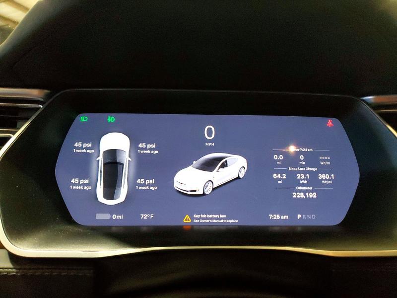 2018 Tesla Model S მანქანა იყიდება აუქციონზე, vin: 5YJSA1E25JF244333, აუქციონის ნომერი: 57812726