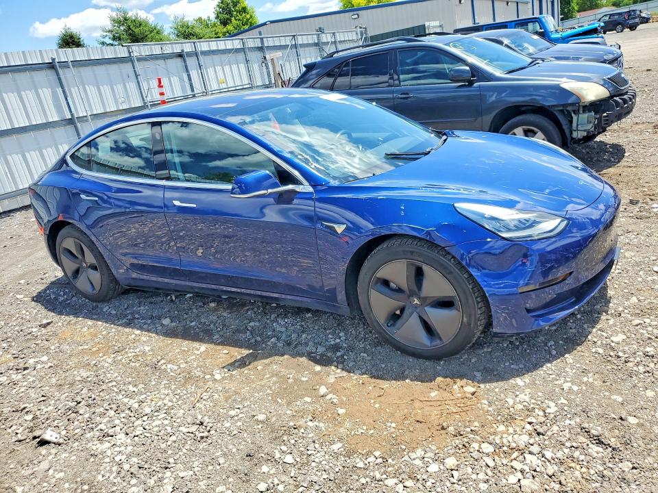 58356676 :رقم المزاد ، 5YJ3E1EB7JF115373 vin ، 2018 Tesla Model 3 مزاد بيع