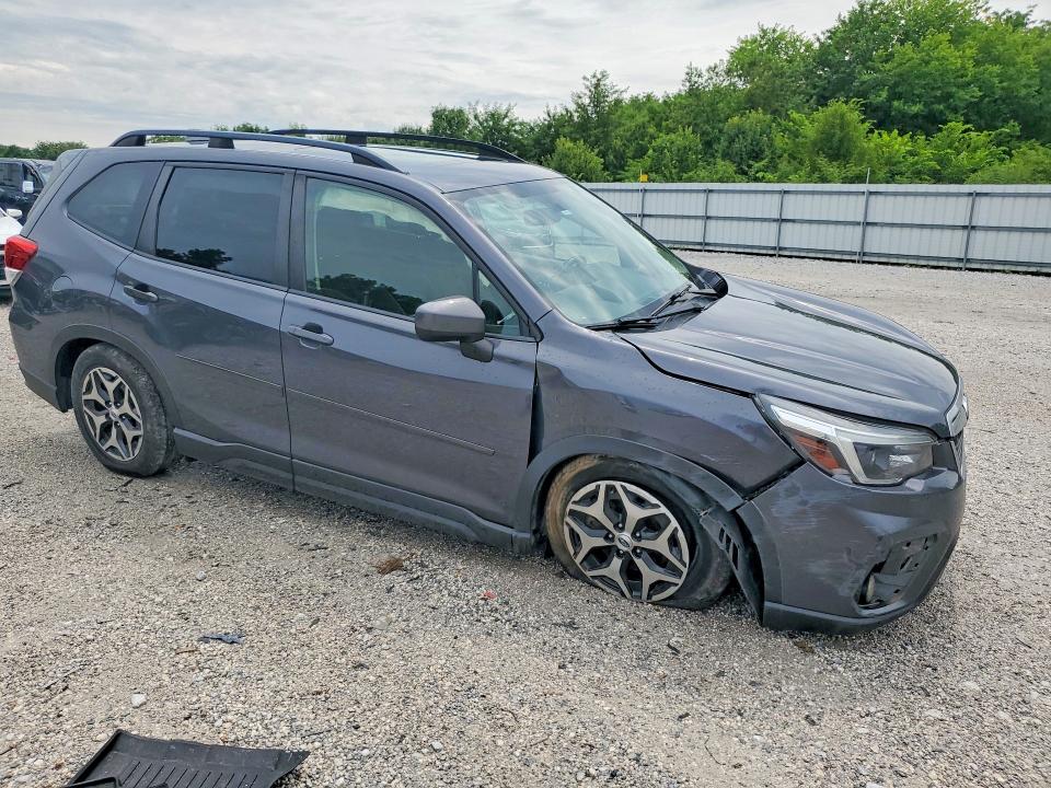 58842086 :رقم المزاد ، JF2SKAJCXMH427938 vin ، 2021 Subaru Forester مزاد بيع