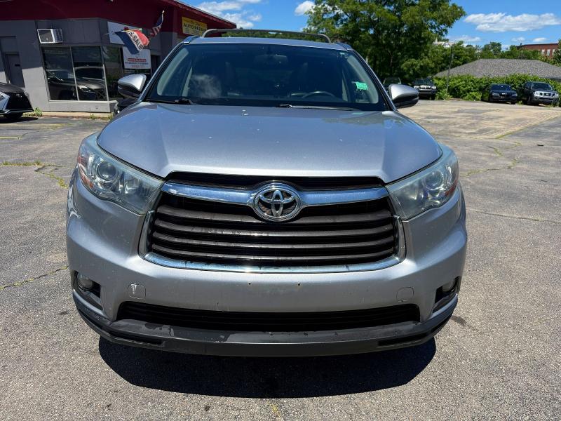 57941246 :رقم المزاد ، 5TDJKRFH3FS075698 vin ، 2015 Toyota Highlander مزاد بيع
