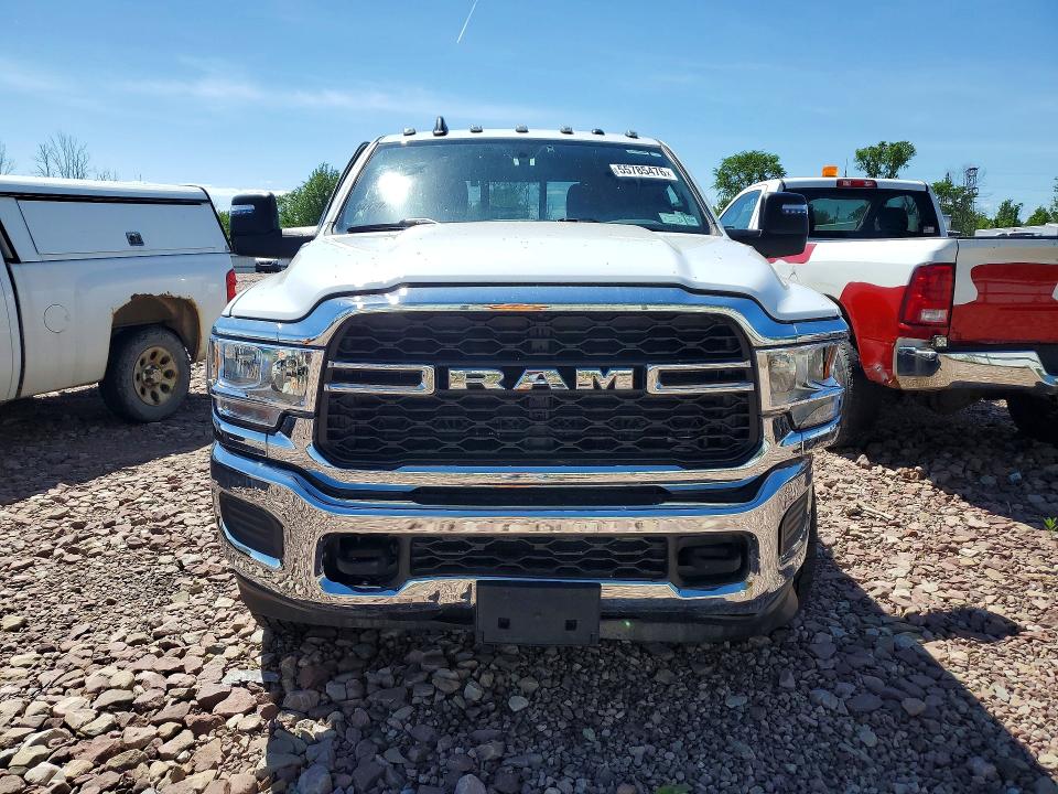 55785476 :رقم المزاد ، 3C63R3CL1RG166974 vin ، 2024 Ram 3500 مزاد بيع