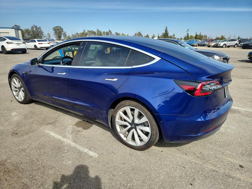 2020 Tesla Model 3 მანქანა იყიდება აუქციონზე, vin: 5YJ3E1EA0LF806822, აუქციონის ნომერი: 56519286
