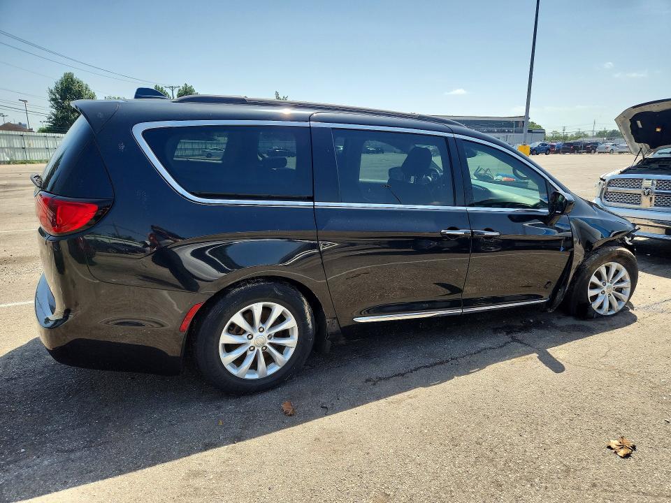 Продаж на аукціоні авто 2017 Chrysler Pacifica, vin: 2C4RC1BG7HR705197, номер лоту: 59634926