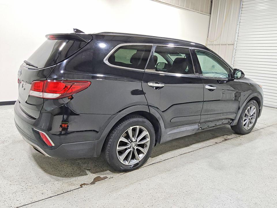 Продажа на аукционе авто 2017 Hyundai Santa Fe, vin: KM8SM4HF1HU177105, номер лота: 53140586