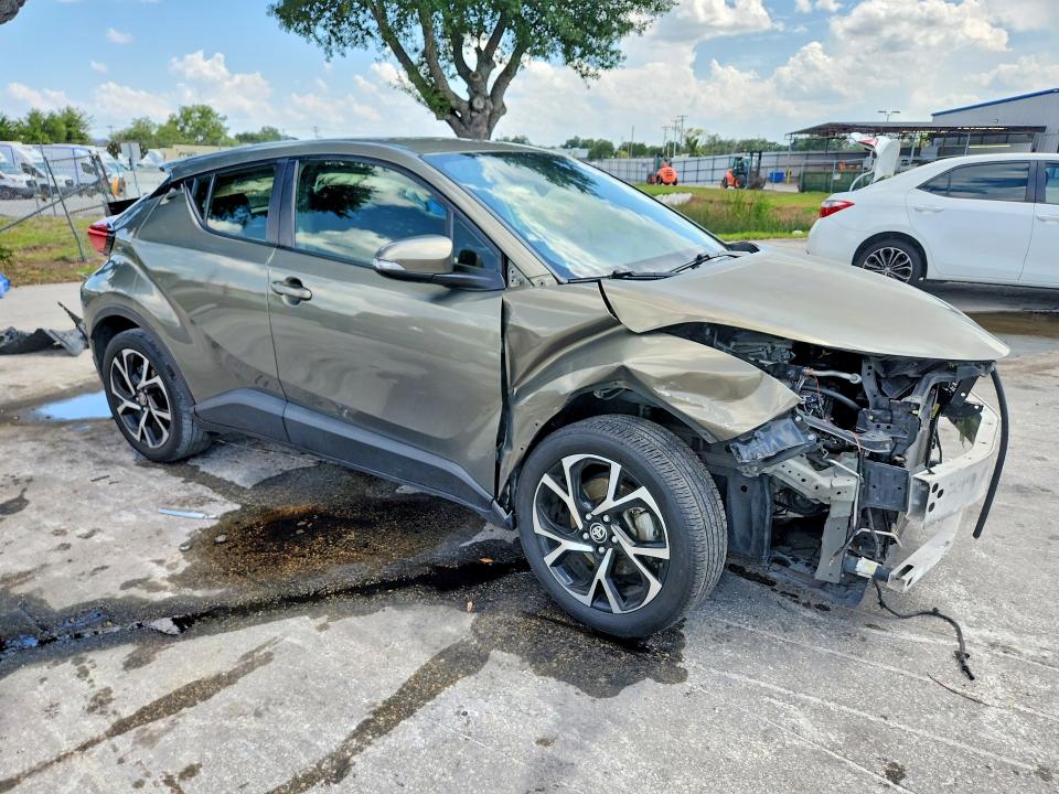 2021 Toyota C-hr მანქანა იყიდება აუქციონზე, vin: JTNKHMBX6M1105026, აუქციონის ნომერი: 57666126