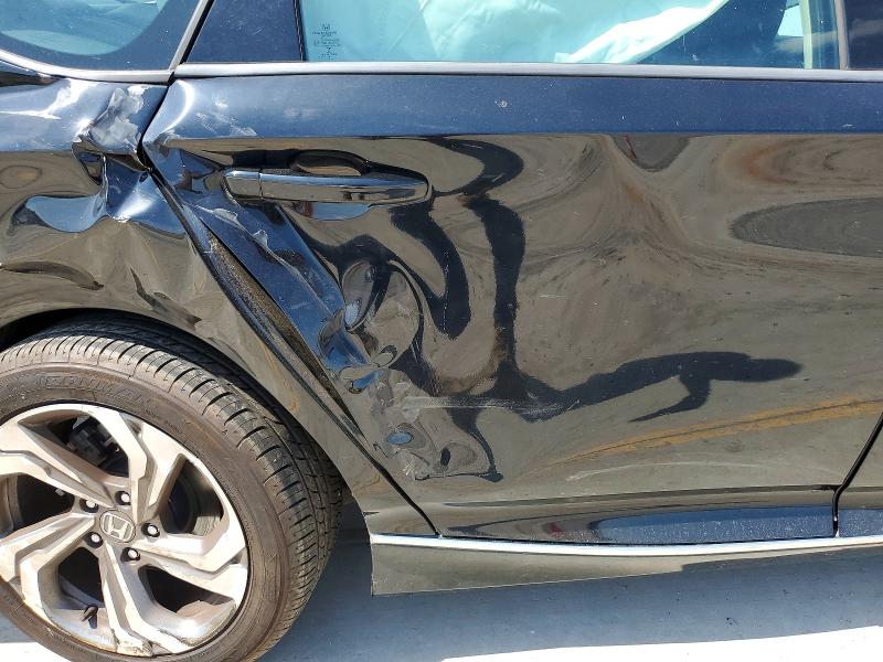 Продажа на аукционе авто 2018 Honda Accord, vin: 1HGCV1F61JA116868, номер лота: 58766206