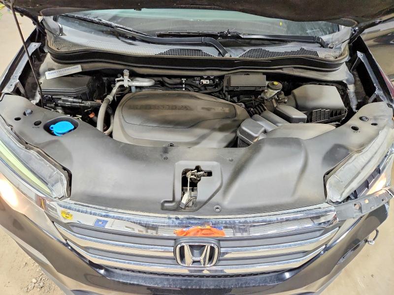 Продаж на аукціоні авто 2017 Honda Pilot, vin: 5FNYF6H52HB055891, номер лоту: 57623366