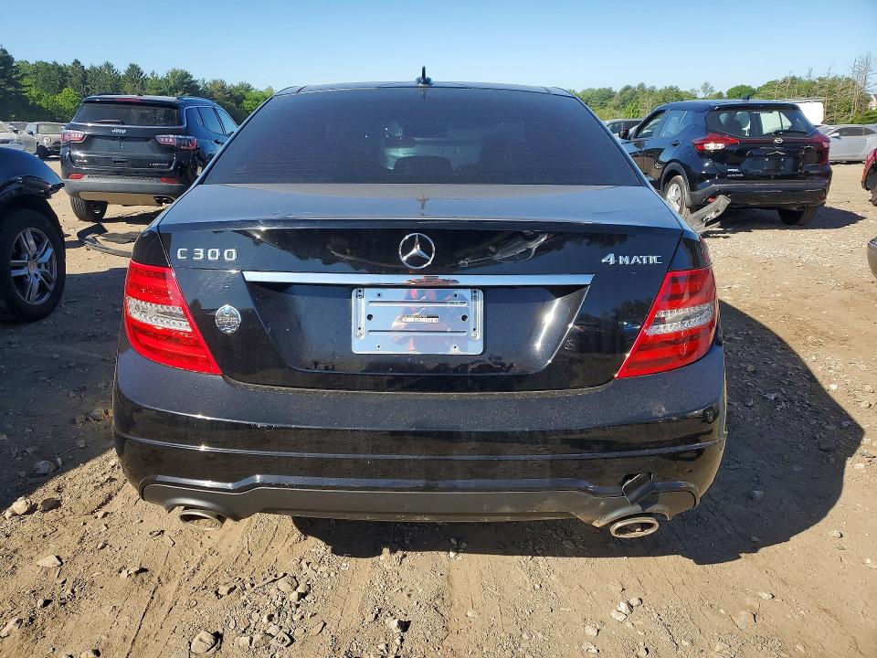 2012 Mercedes-benz C მანქანა იყიდება აუქციონზე, vin: WDDGF8BB5CA647069, აუქციონის ნომერი: 55830246