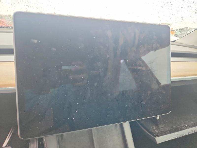 2023 Tesla Model Y მანქანა იყიდება აუქციონზე, vin: 7SAYGDEE0PF823391, აუქციონის ნომერი: 57439176