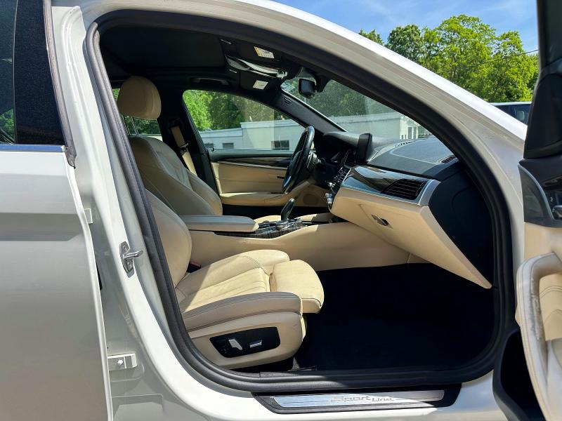 2019 Bmw 530 მანქანა იყიდება აუქციონზე, vin: WBAJA5C59KWW18744, აუქციონის ნომერი: 54454766