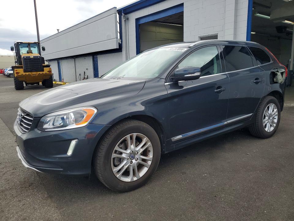 Auction sale of the 2015 Volvo Xc60, vin: YV4612RKXF2716163, lot number: 58737856