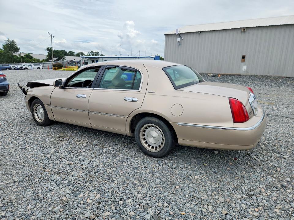 1998 Lincoln Town Car მანქანა იყიდება აუქციონზე, vin: 1LNFM81W4WY609310, აუქციონის ნომერი: 58183326