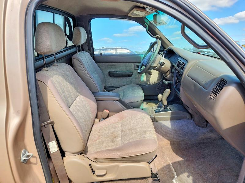 Продажа на аукционе авто 2000 Toyota Tacoma, vin: 4TAPM62N1YZ588492, номер лота: 56668566