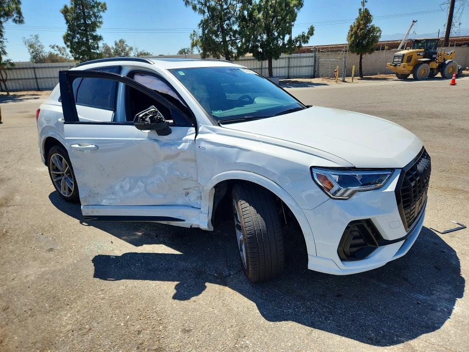 2023 Audi Q3 მანქანა იყიდება აუქციონზე, vin: WA1EECF3XP1025609, აუქციონის ნომერი: 57216876