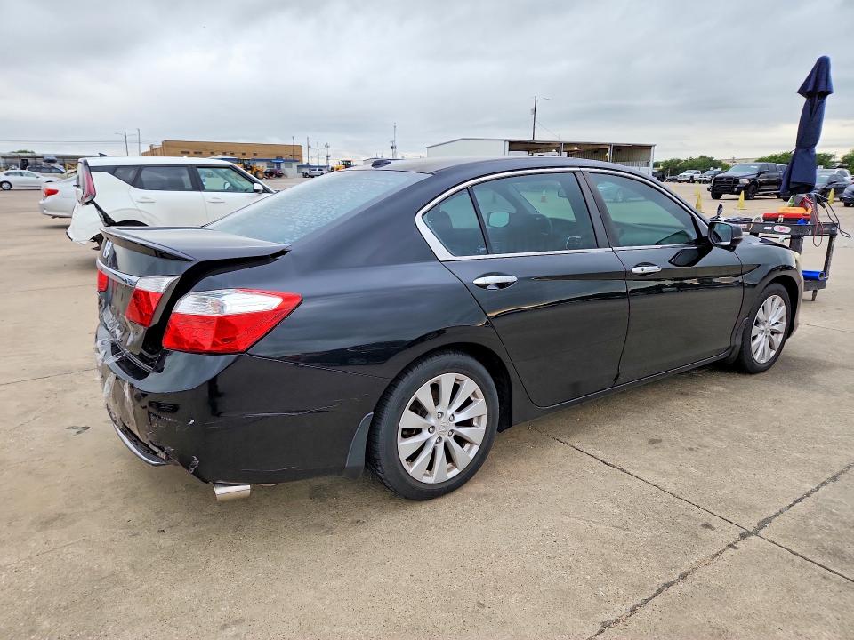 56798556 :رقم المزاد ، 1HGCR2F85DA052365 vin ، 2013 Honda Accord مزاد بيع