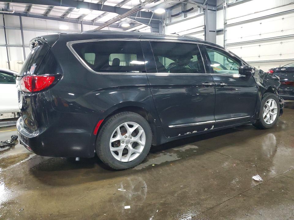 Продажа на аукционе авто 2017 Chrysler Pacifica, vin: 2C4RC1EG6HR679493, номер лота: 55763136