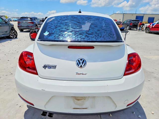 2016 Volkswagen Beetle მანქანა იყიდება აუქციონზე, vin: 3VWF17AT5GM636054, აუქციონის ნომერი: 56279476