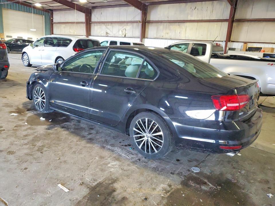 55893796 :رقم المزاد ، 3VWB17AJ0FM341049 vin ، 2015 Volkswagen Jetta مزاد بيع