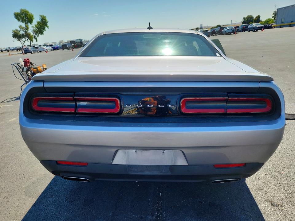 57967896 :رقم المزاد ، 2C3CDZAG7FH774711 vin ، 2015 Dodge Challenger مزاد بيع