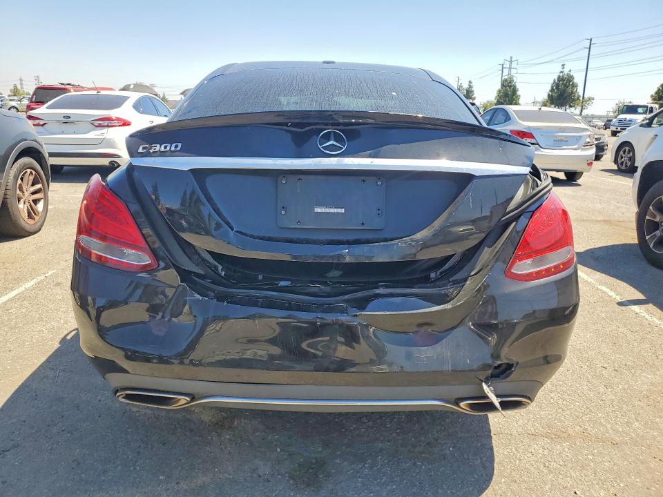 58424286 :رقم المزاد ، 55SWF4JB4FU072716 vin ، 2015 Mercedes-benz C مزاد بيع