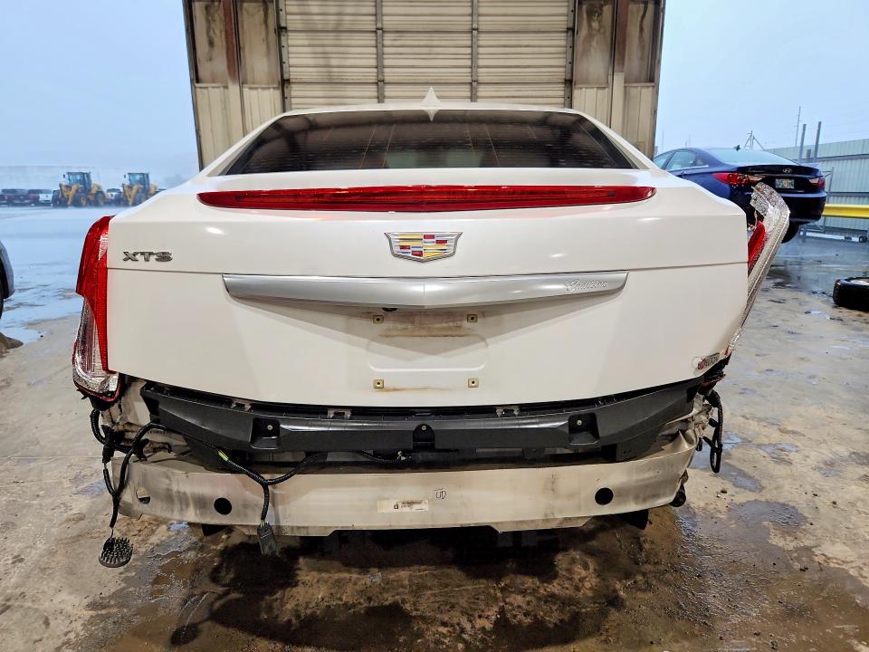 58487806 :رقم المزاد ، 2G61M5S30H9167718 vin ، 2017 Cadillac Xts مزاد بيع