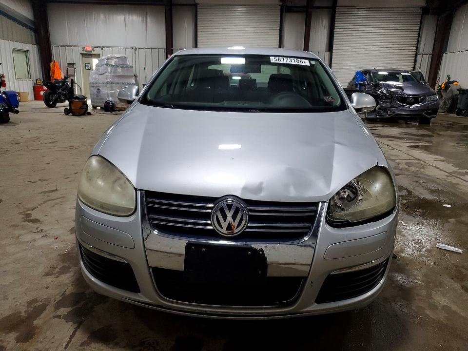 58773186 :رقم المزاد ، 3VWPF71K66M798481 vin ، 2006 Volkswagen Jetta مزاد بيع