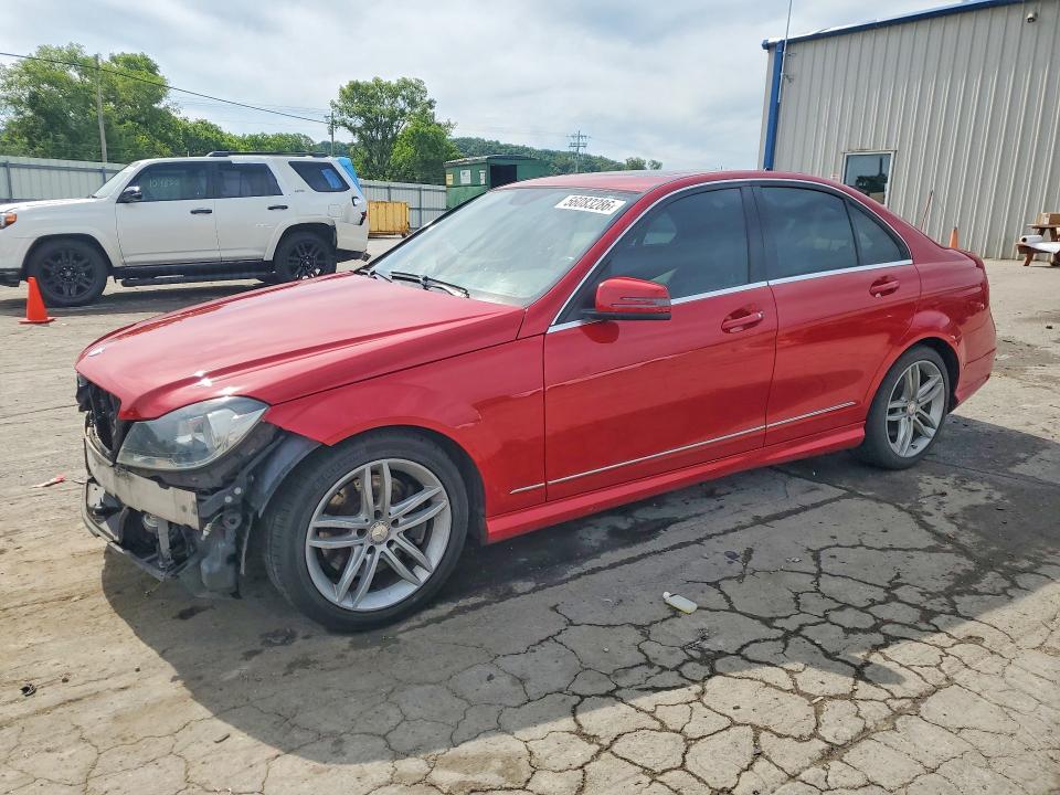 Продаж на аукціоні авто 2013 Mercedes-benz C, vin: WDDGF8AB8DA786602, номер лоту: 56083286