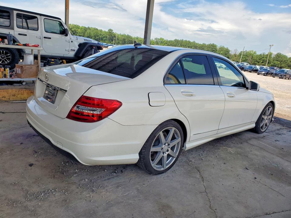 2014 Mercedes-benz C მანქანა იყიდება აუქციონზე, vin: WDDGF4HB2ER309293, აუქციონის ნომერი: 58222316