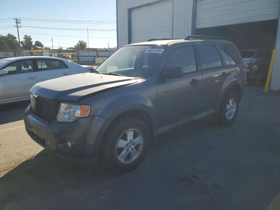 58312256 :رقم المزاد ، 1FMCU0DG4BKA16827 vin ، 2011 Ford Escape مزاد بيع