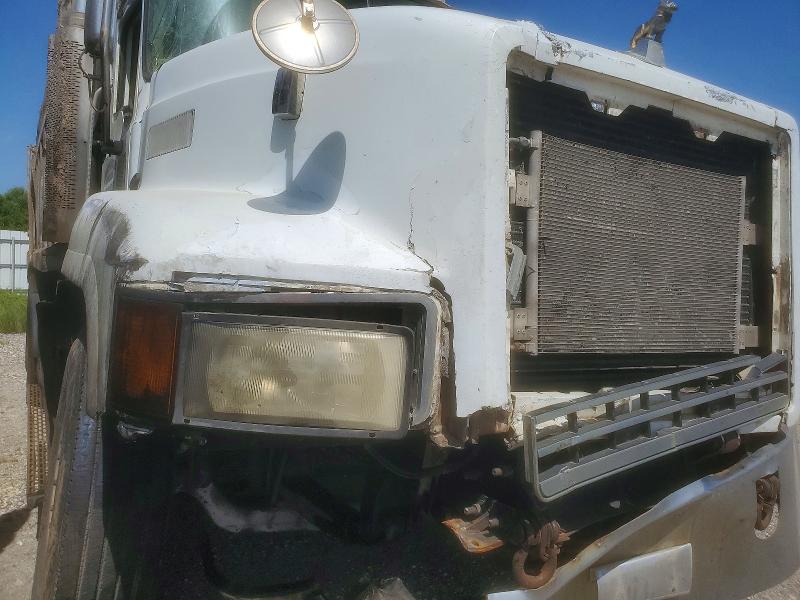 Продаж на аукціоні авто 2001 Mack Ch613, vin: 1M1AA13Y91W138501, номер лоту: 59161956
