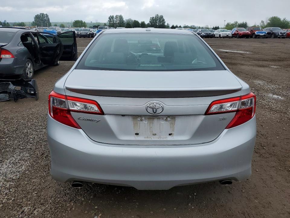 58941866 :رقم المزاد ، 4T1BK1FKXEU025033 vin ، 2014 Toyota Camry مزاد بيع
