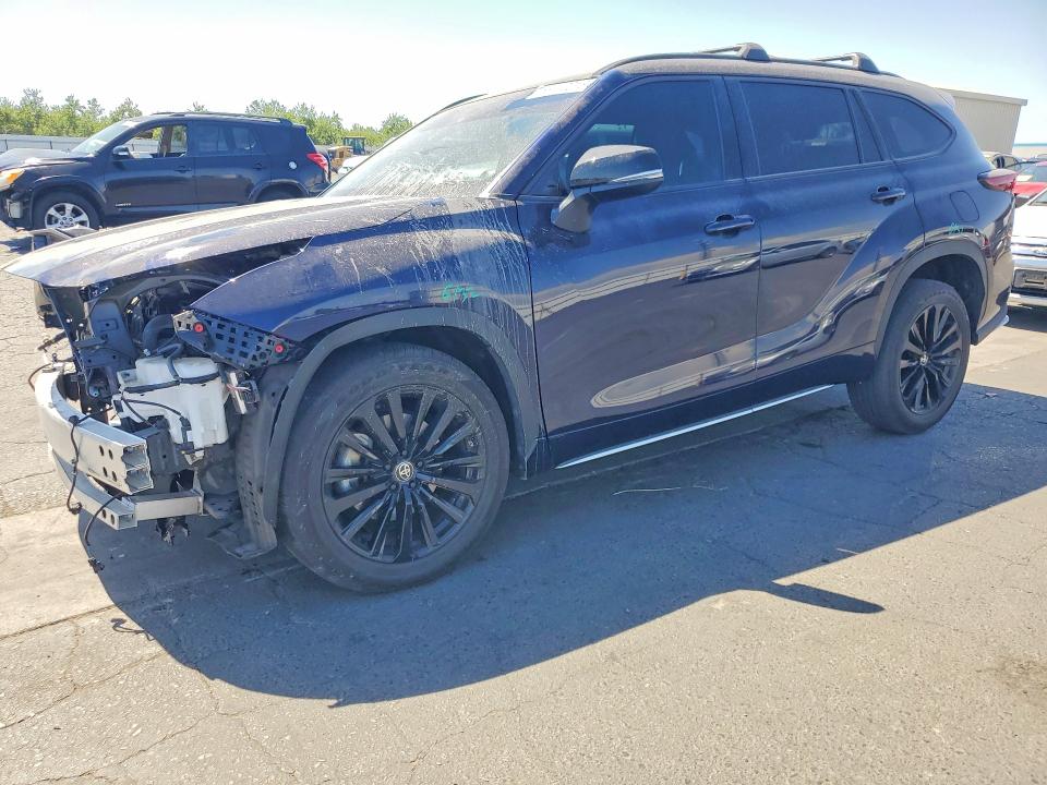 2024 Toyota Highlander მანქანა იყიდება აუქციონზე, vin: 5TDKDRBH1RS557062, აუქციონის ნომერი: 56710316