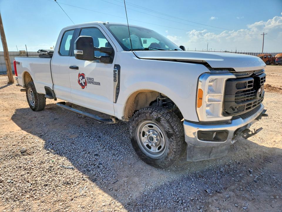 56408926 :رقم المزاد ، 1FT7X2BA9PED94641 vin ، 2023 Ford F250 مزاد بيع