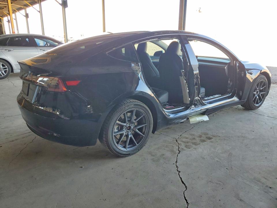 Продажа на аукционе авто 2023 Tesla Model 3, vin: 5YJ3E1EAXPF707074, номер лота: 57714456