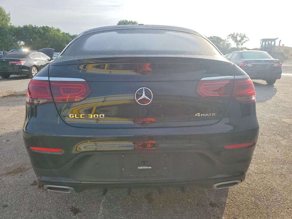 56131576 :رقم المزاد ، W1N0J8EB0MF907655 vin ، 2021 Mercedes-benz Glc Coupe مزاد بيع