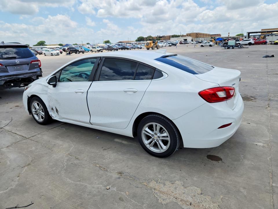 Продажа на аукционе авто 2018 Chevrolet Cruze, vin: 1G1BE5SM6J7163454, номер лота: 57573396