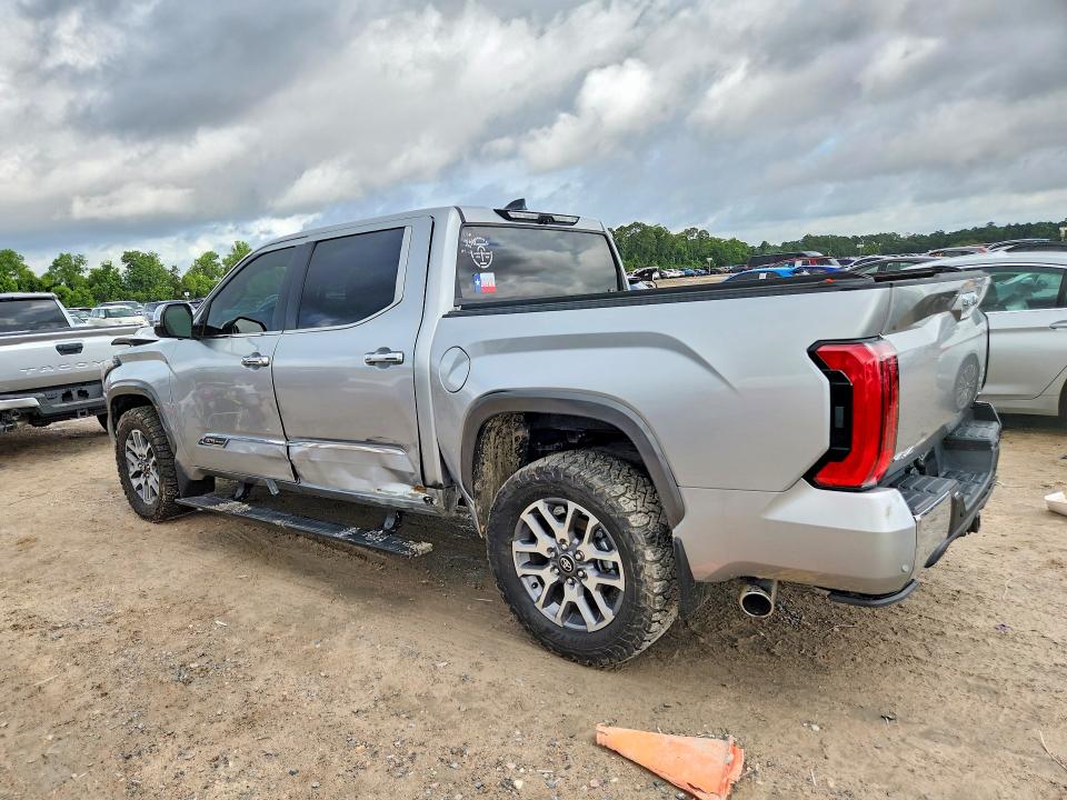53920576 :رقم المزاد ، 5TFMC5DB8SX091367 vin ، 2025 Toyota Tundra مزاد بيع