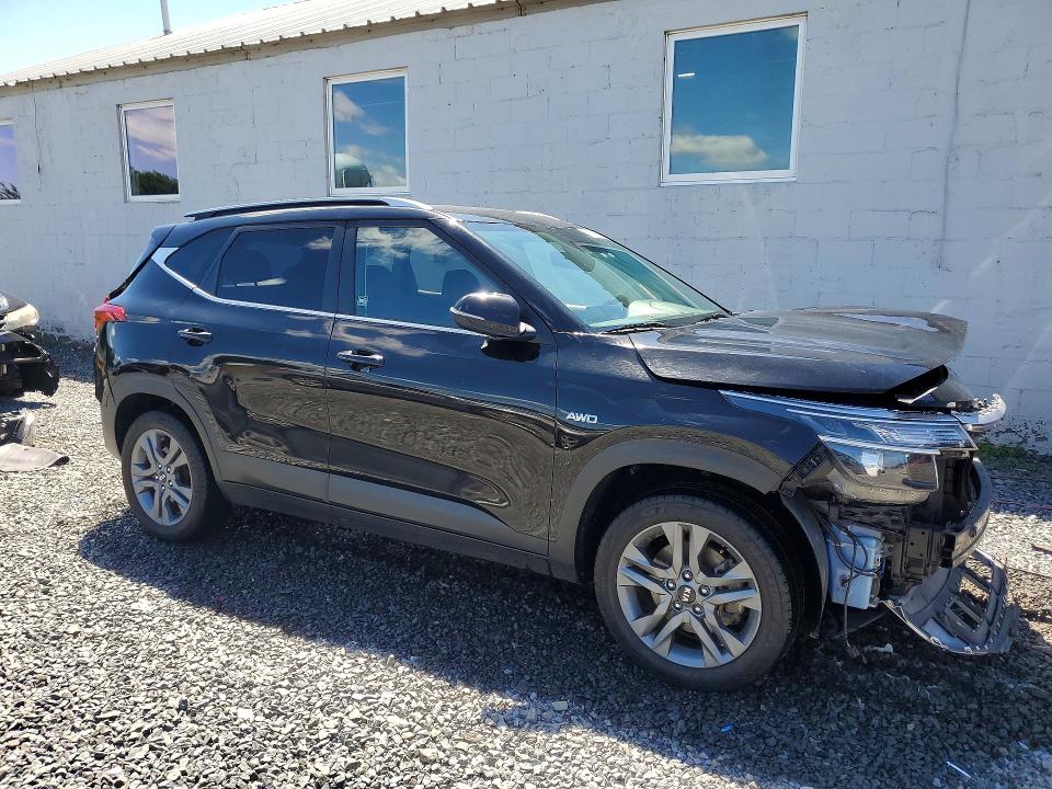 57032446 :رقم المزاد ، KNDEUCAA9M7120928 vin ، 2021 Kia Seltos مزاد بيع